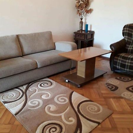 Centr Apartment Kutaisi Exterior photo