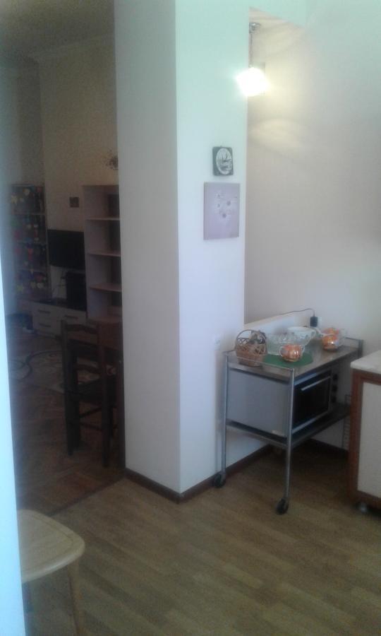 Centr Apartment Kutaisi Exterior photo